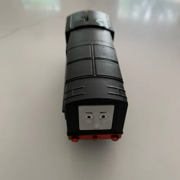 Diesel Motorized Thomas the Train Tank Engine Trackmaster Friends works great! - Picture 3 of 7